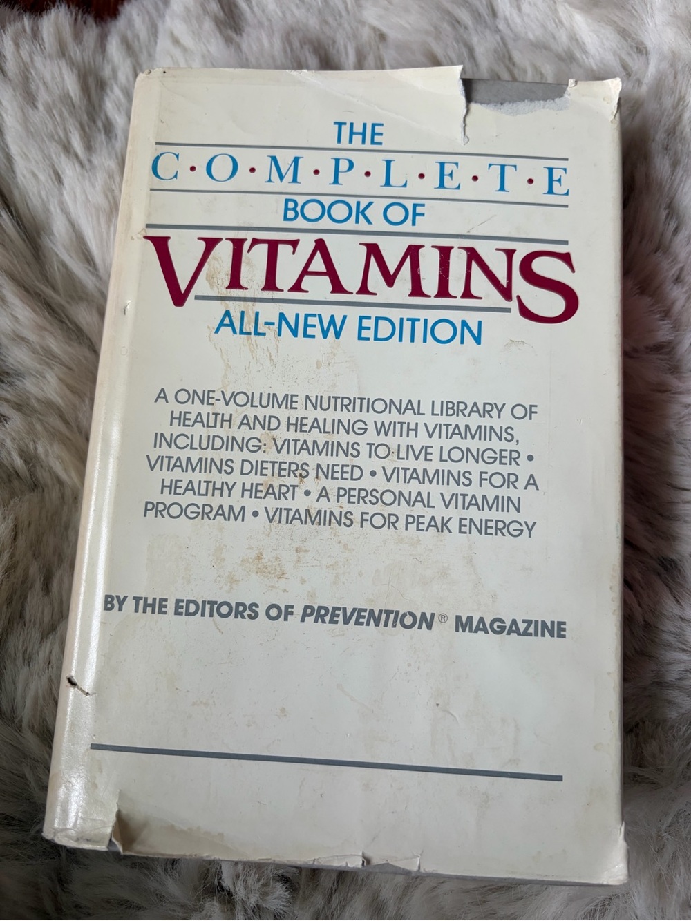 The Complete Book of Vitamins - All-New Edition (White/Blue/Red)